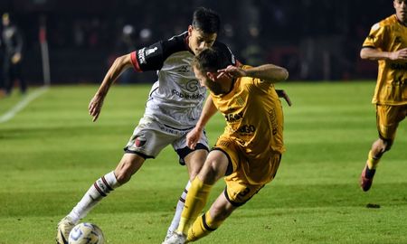 Federico Jourdan se despidió de Colón y fue presentado en su nuevo club de la segunda división de Grecia. Federico Jourdan se despidió de Colón y fue presentado en su nuevo club de la segunda división de Grecia.