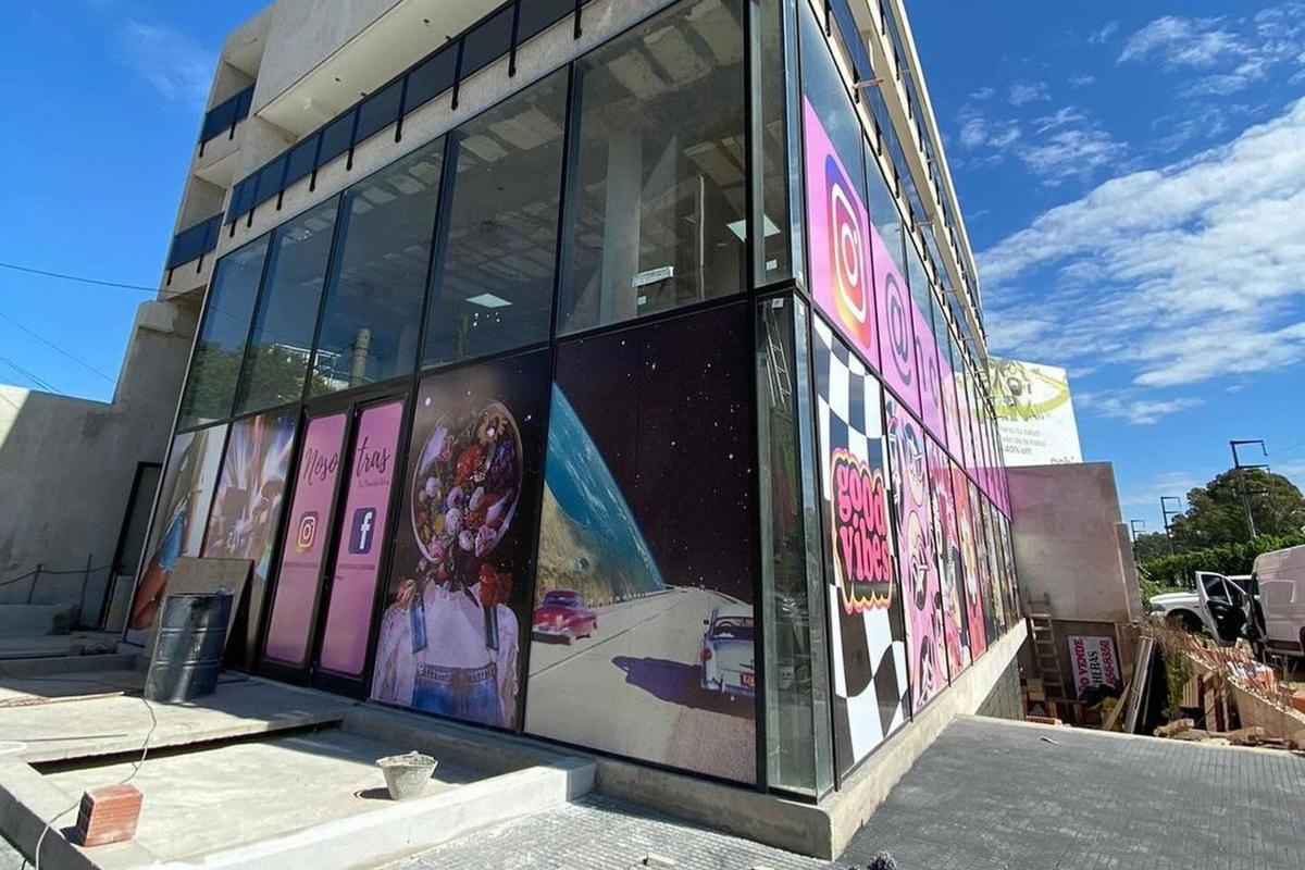 Córdoba: abrió un local que vendía ropa por $300