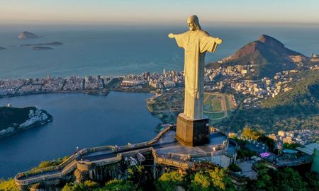 Vas Viajes brinda asesoramiento personalizado: organiza salidas grupales, propias, para destinos clásicos y exóticos. Vas Viajes brinda asesoramiento personalizado: organiza salidas grupales, propias, para destinos clásicos y exóticos.
