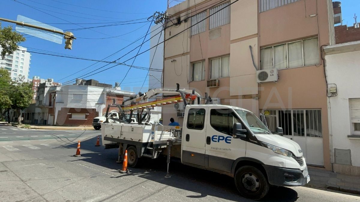 Ciudad de Santa Fe: explotó un transformador