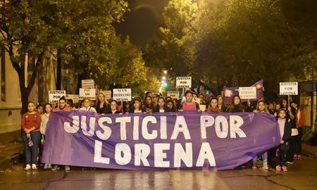 Lorena Osuna fue asesinada a sus 16 años el 13 de abril de 2018 en el motel de Firmat. Lorena Osuna fue asesinada a sus 16 años el 13 de abril de 2018 en el motel de Firmat.