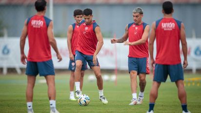 El parte médico de Unión en la previa del partido contra San Lorenzo: ¿qué tienen Valentín Fascendini y Agustín Colazo?