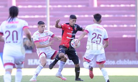 El Club Atlético Colón enfrenta a Lanús por la sexta fecha de la Copa de la Liga. El Sabalero quiere sumar de a tres para no perderle pisada a Estudiantes de La Plata en la tabla. El Club Atlético Colón enfrenta a Lanús por la sexta fecha de la Copa de la Liga. El Sabalero quiere sumar de a tres para no perderle pisada a Estudiantes de La Plata en la tabla.