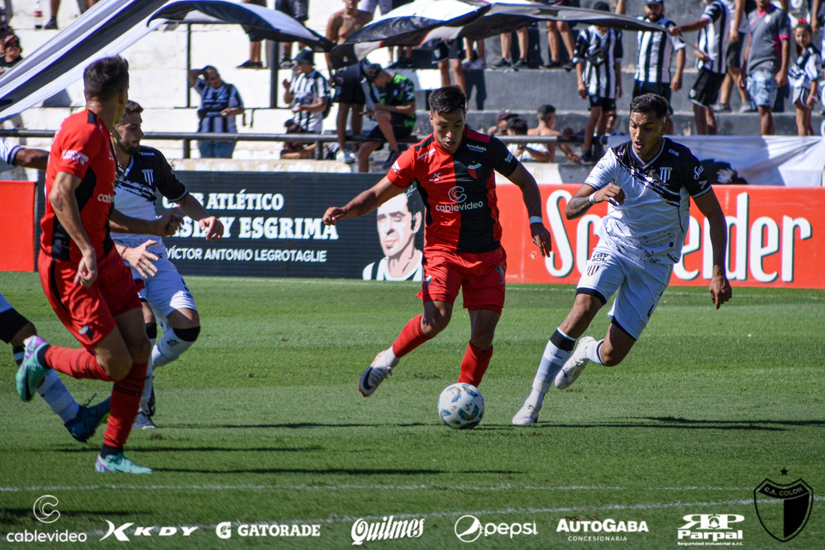 Colón perdió contra Gimnasia y Esgrima en Mendoza. Colón perdió contra Gimnasia y Esgrima en Mendoza.