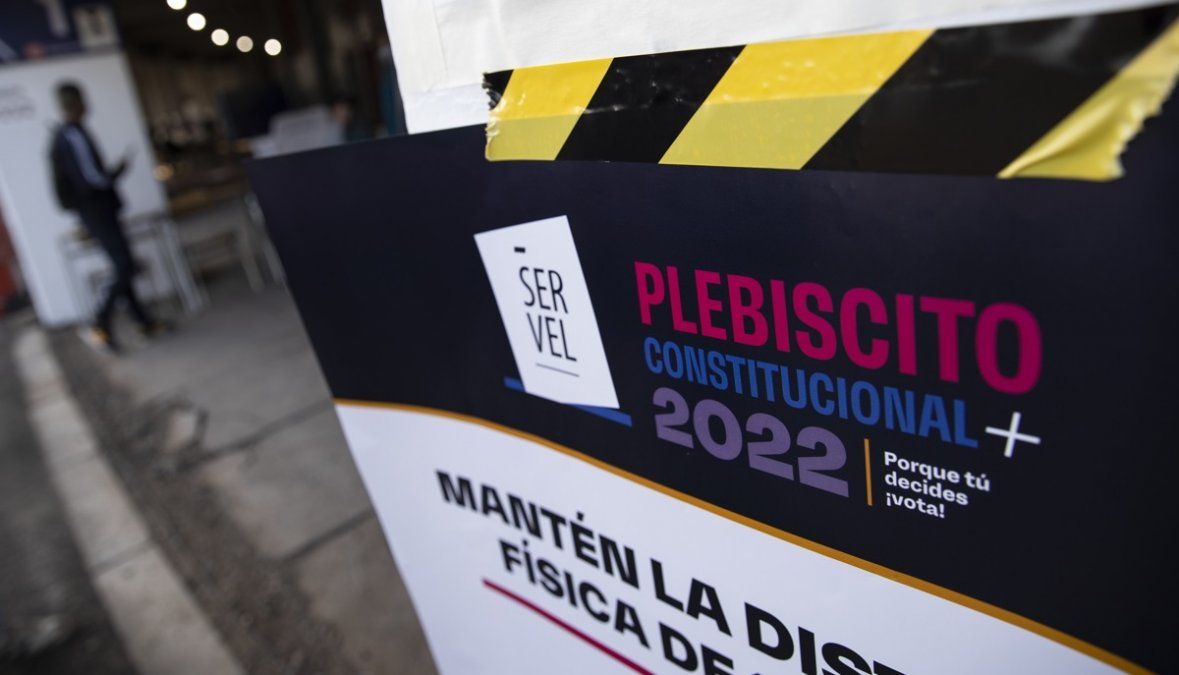 Chile: el rechazo a la nueva constitución se impuso en el plebiscito celebrado este domingo.