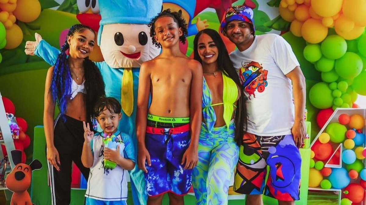 Flow La Movie y su familia.