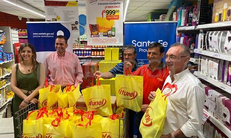 La canasta tiene 5 productos y también puede comprarse con Billetera Santa Fe. La canasta tiene 5 productos y también puede comprarse con Billetera Santa Fe.