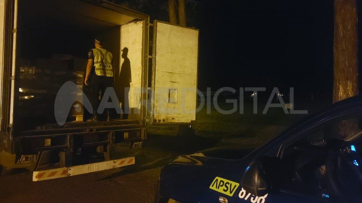 Decomisaron carne y embutidos transportados fuera de la cadena de frío correspondiente.