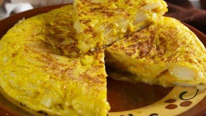 Cómo preparar tortilla de papas vegana, una receta deliciosa y sin huevo