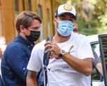 Luis Suárez viajó a Italia para cerrar su pase a la Juventus pero recalaría en el Atlético Madrid.