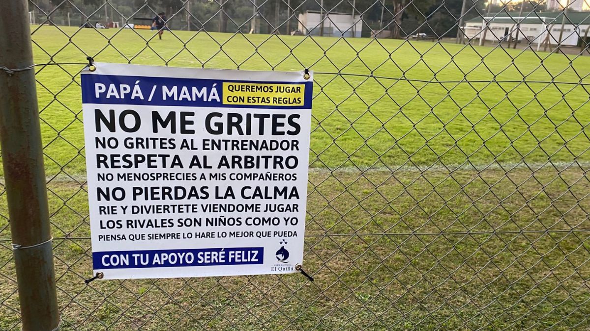 Así son los carteles de prevención en El Quilla. Así son los carteles de prevención en El Quilla.