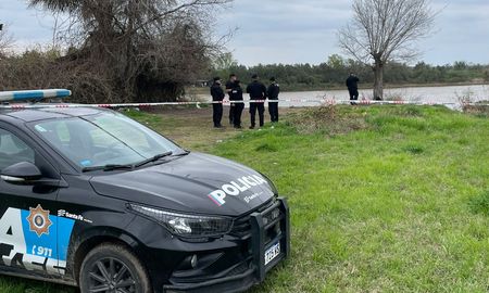 El cuerpo de Vallejos fue encontrado horas después tras rastrillajes de buzos tácticos y Prefectura. El cuerpo de Vallejos fue encontrado horas después tras rastrillajes de buzos tácticos y Prefectura.