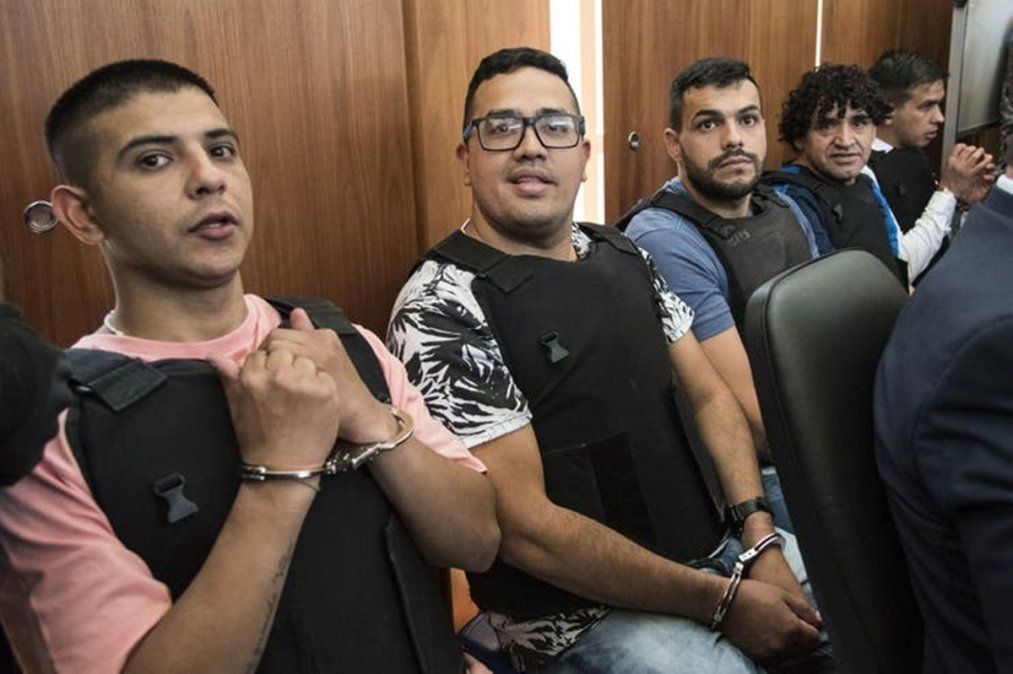 Guille Cantero y otros integrantes de Los Monos durante el juicio de la causa denominada Los Patrones