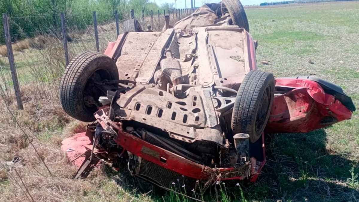 El joven de 18 años perdió la vida en el acto tras el vuelco de su Renault Clio en la Ruta Provincial N° 11