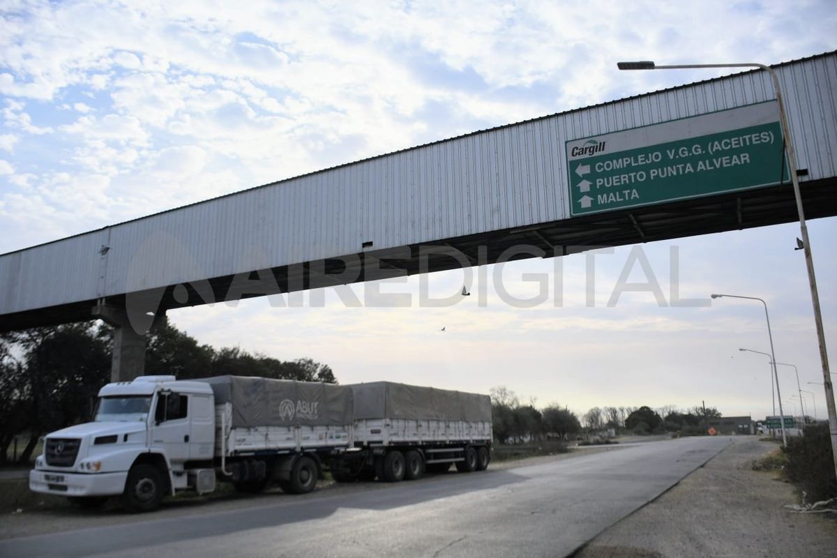 Villa Gobernador Gálvez es una ciudad industrial y en la que están radicadas algunas de las multinacionales que exportan granos.