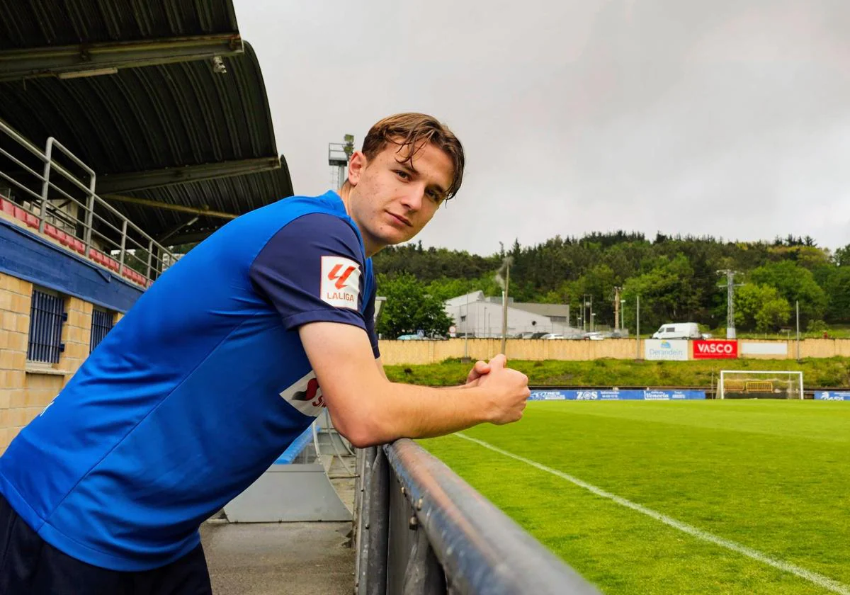 Un futbolista quedó en coma tras sufrir un accidente doméstico en España.