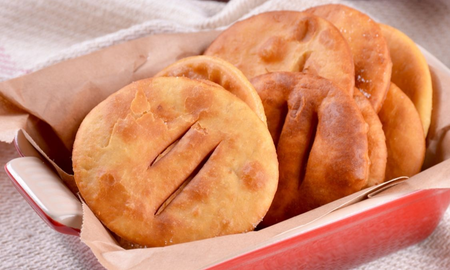 ¿Tortas fritas sin harina? Conocé la versión sin gluten en una receta que resolvés en apenas 20 minutos y llena de alegría a toda la familia. ¿Tortas fritas sin harina? Conocé la versión sin gluten en una receta que resolvés en apenas 20 minutos y llena de alegría a toda la familia.