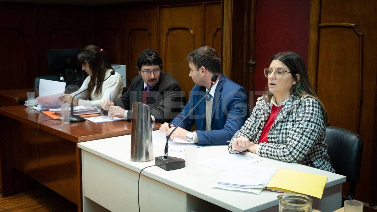 Los fiscales Del Rio Ayala y Broggi, junto a los querellantes Pautasso y Taboada Los fiscales Del Rio Ayala y Broggi, junto a los querellantes Pautasso y Taboada