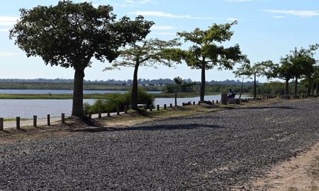 El Paseo de la Laguna en el extremo de la Costanera Este ya se puede disfrutar. El Paseo de la Laguna en el extremo de la Costanera Este ya se puede disfrutar.