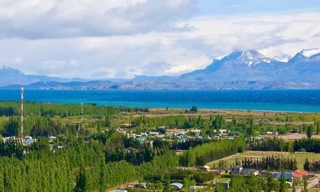 Los Antiguos, un destino natural e histórico en Santa Cruz. Los Antiguos, un destino natural e histórico en Santa Cruz.