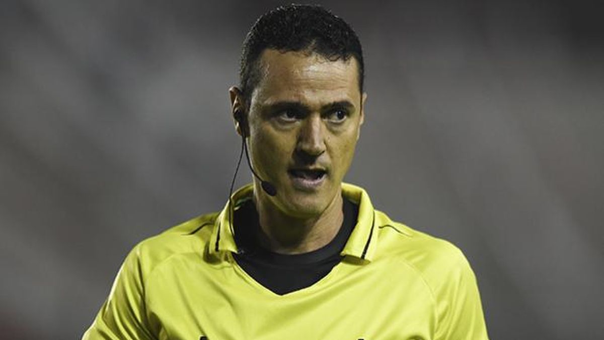 El colombiano Roldán dirigirá Argentina-Venezuela