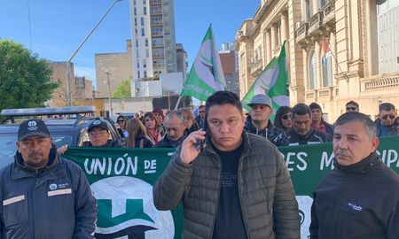El secretario general de UTRAM, Alberto Sosa, celebró la liberación de dos de los trabajadores y aseguró que fueron “emboscados”. El secretario general de UTRAM, Alberto Sosa, celebró la liberación de dos de los trabajadores y aseguró que fueron “emboscados”.