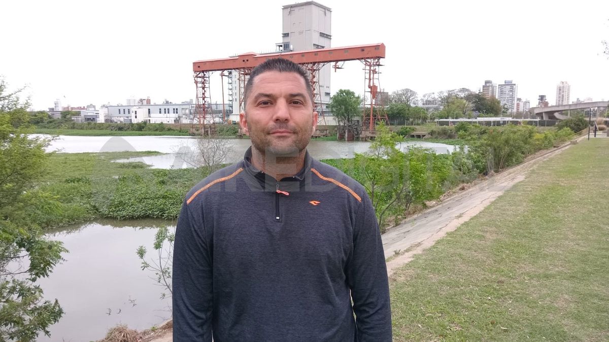 El presidente de la Liga Santafesina habló en AIRE sobre el grave episodio que se registró entre jugadoras en un partido del fútbol femenino.&nbsp;