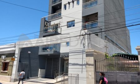 Entre Ríos 2900: por escalamiento entraron a robar a un departamento ubicado en el segundo piso.