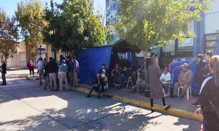 El conflicto en la Comuna de Cañada Rosquín encontró una vía de solución. El conflicto en la Comuna de Cañada Rosquín encontró una vía de solución.