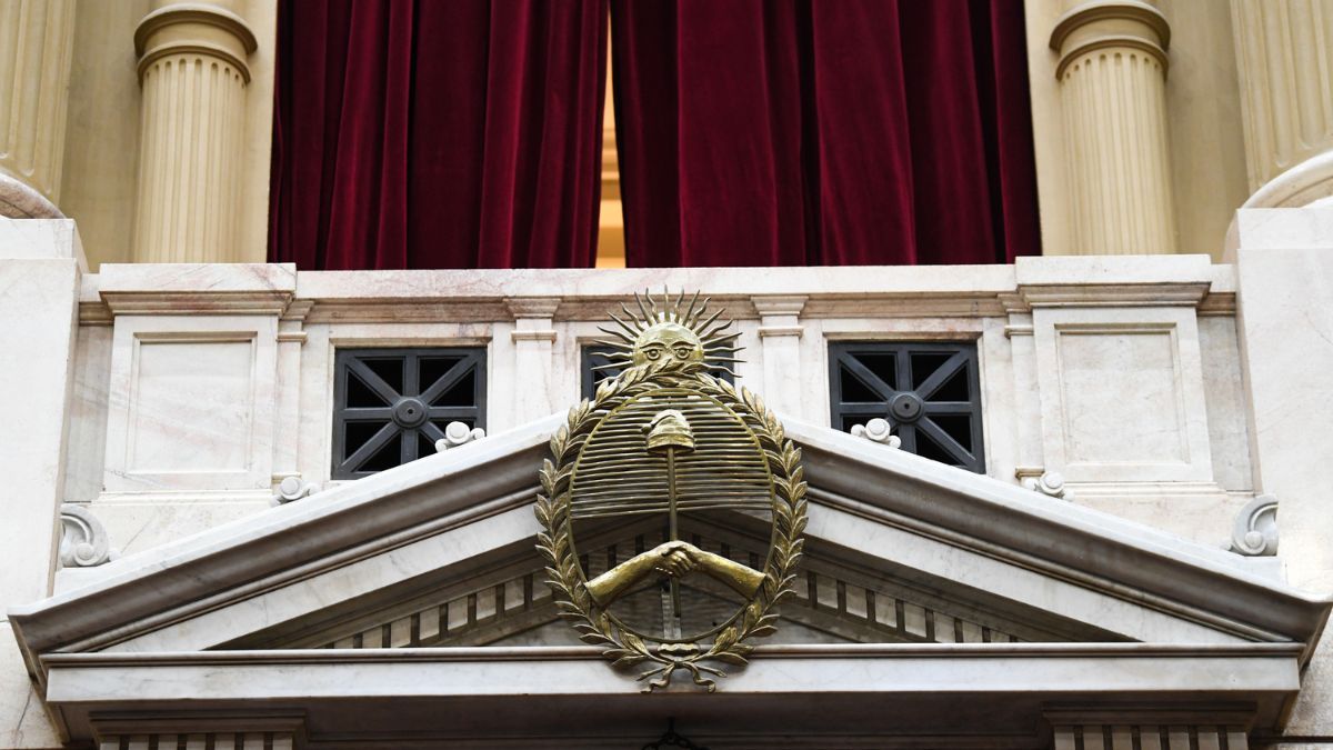 La sesión para tratar la nueva Ley de Glaciares se realizará este miércoles por la tarde, en el recinto de la Cámara de Diputados. La sesión para tratar la nueva Ley de Glaciares se realizará este miércoles por la tarde, en el recinto de la Cámara de Diputados.