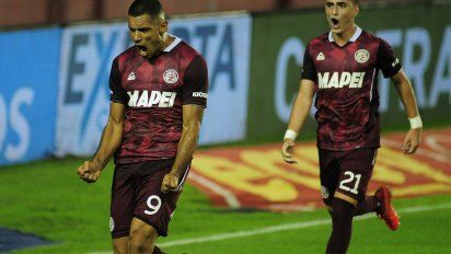 Copa de la LIga: Lanús goleó a Patronato y se metió de lleno en la pelea en la Zona B