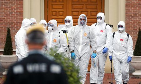 Este viernes confirmaron 1.000 muertes en España. Este viernes confirmaron 1.000 muertes en España.