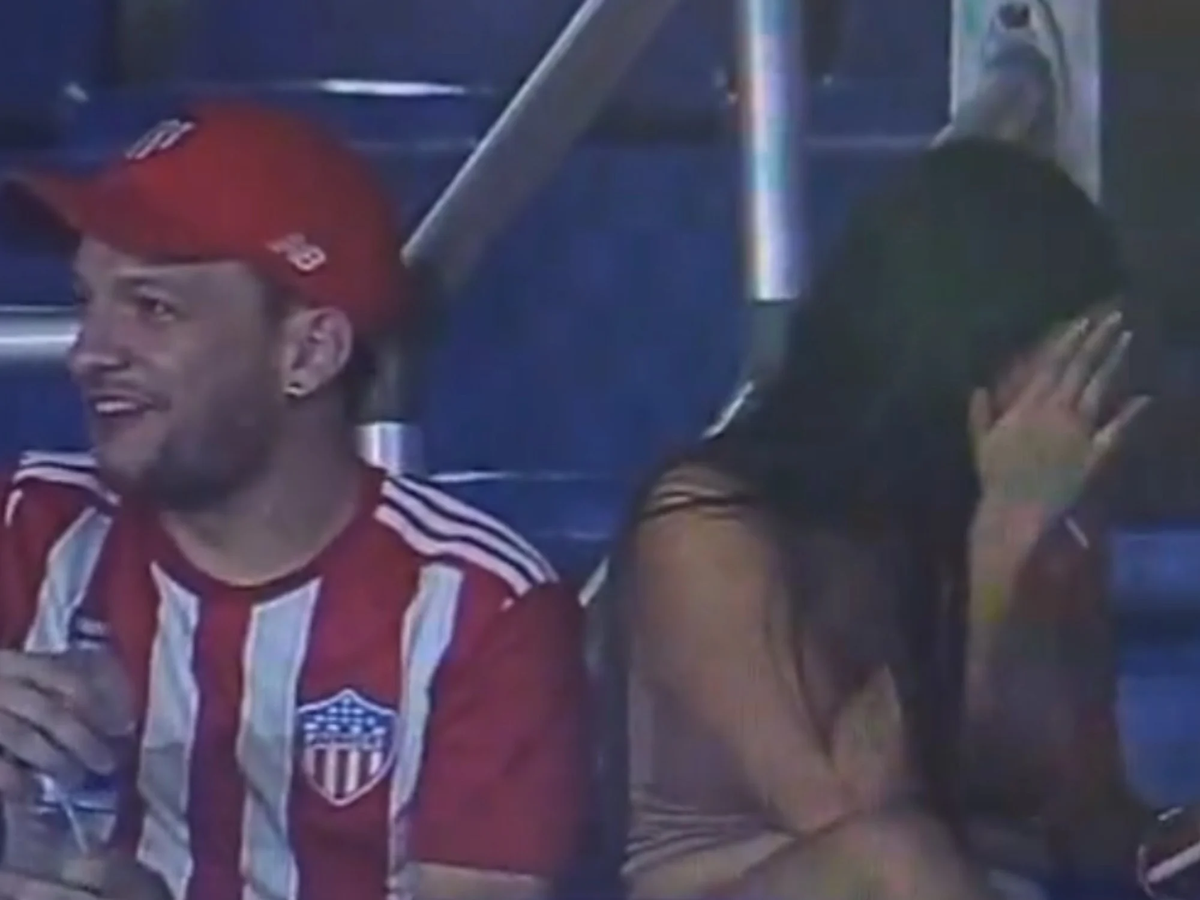 Video viral: la kiss cam captó a una mujer de trampa y su reacción fue increíble