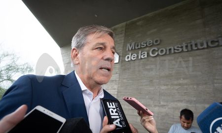 Emilio Jatón se refirió al ataque a la línea 18 en Santa Rosa de Lima, al salir de la reunión del Consejo de Seguridad este jueves. Emilio Jatón se refirió al ataque a la línea 18 en Santa Rosa de Lima, al salir de la reunión del Consejo de Seguridad este jueves.