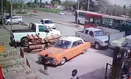 La oficial murió tras un accidente mientras circulaba en moto. La oficial murió tras un accidente mientras circulaba en moto.