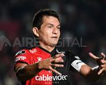 Julio César Falcioni puede poner de titular a Luis Miguel Rodríguez para el clásico santafesino de este domingo.
