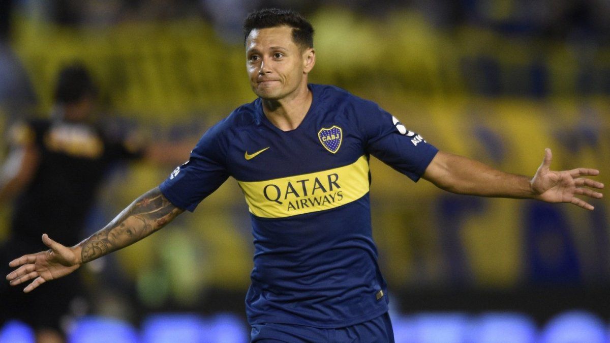 Mauro Zárate dejó Boca por no ser tenido en cuenta.