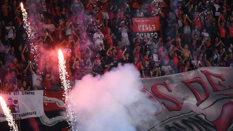 A excepción de la popular norte, el resto del estadio de Colón podrá tener banderas e instrumentos