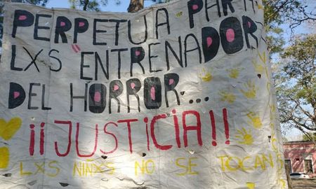 Uno de los reclamos presentes en la movilización de San José del Rincón. Uno de los reclamos presentes en la movilización de San José del Rincón.