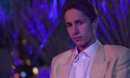 Luis Miguel, la serie llegó a Netflix y la actuación de Juanpa Zurita desató una ola de burlas. Luis Miguel, la serie llegó a Netflix y la actuación de Juanpa Zurita desató una ola de burlas.