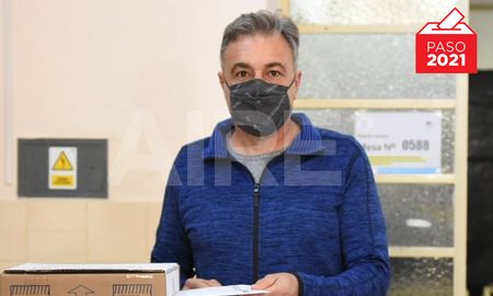 “Creo que después de las 20 tendremos las primeras mesas y los primeros resultados”, dijo el intendente Castellano. “Creo que después de las 20 tendremos las primeras mesas y los primeros resultados”, dijo el intendente Castellano.