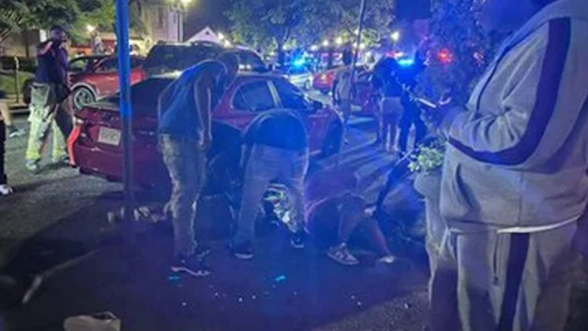 Al menos cuatro personas murieron y muchas más resultaron heridas durante un tiroteo masivo ocurrido la noche del sábado en el centro de Birmingham