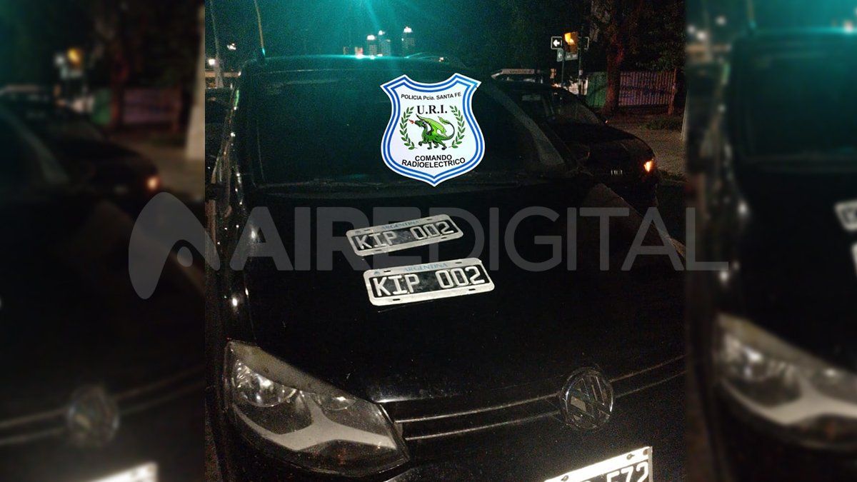 Los delincuentes usaban una  VW Suran y le colocaban patentes de otros vehículos para no ser identificados ante una eventual investigación. 