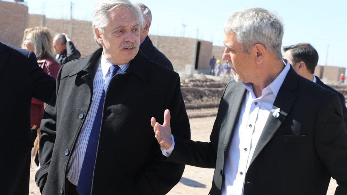 El presidente Alberto Fernández destacó hoy en San Juan el compromiso de su Gobierno de darle una mejor vida a los argentinos y argentinas.
