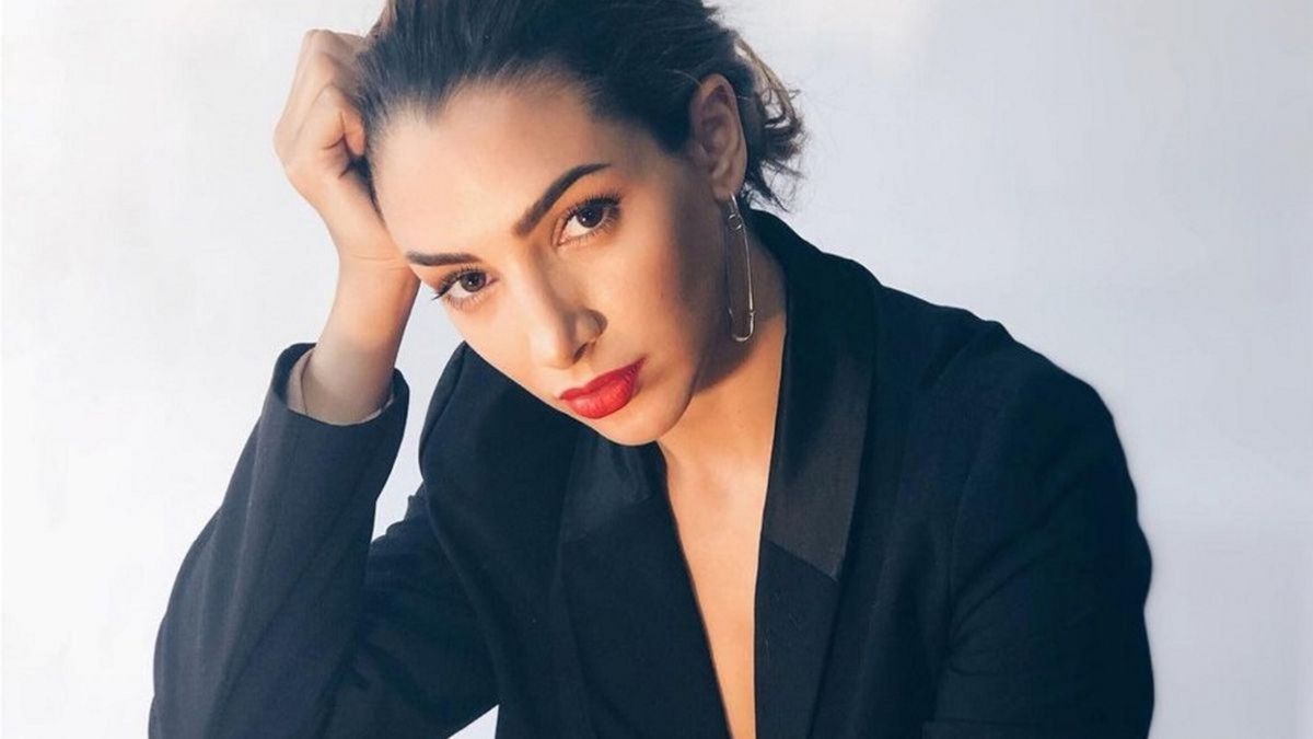 En 2018, Thelma Fardin junto al colectivo de Actrices Argentinas realizó una denuncia pública contra Juan Darthés. 