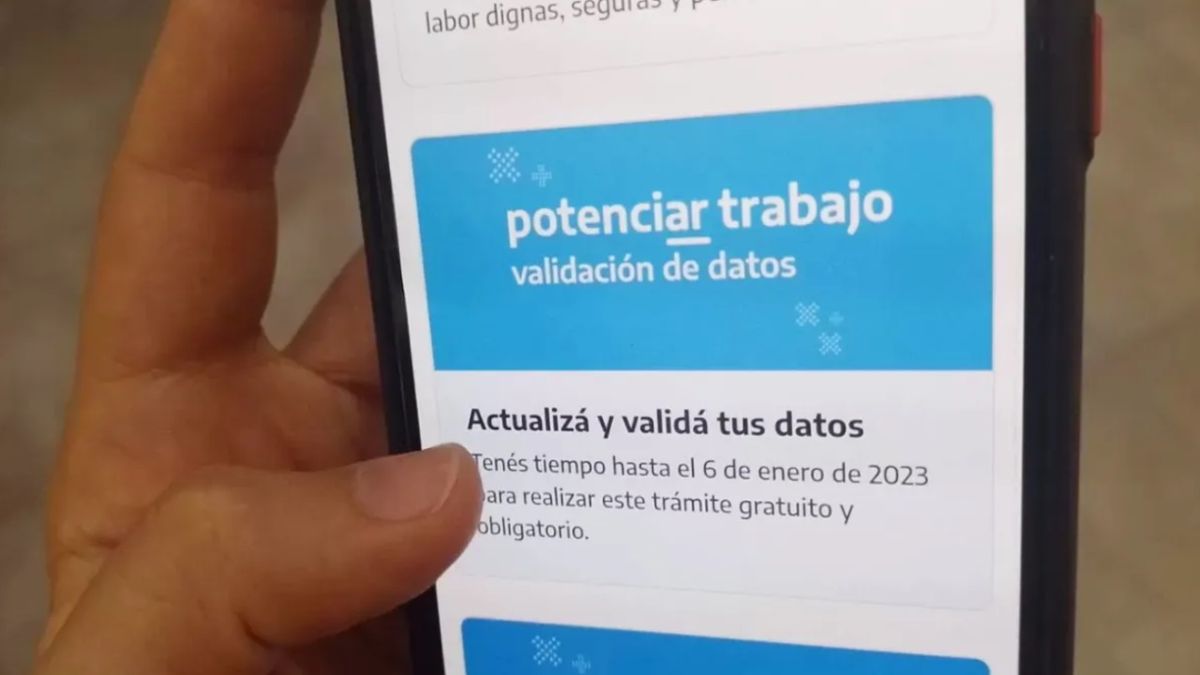 La ministra de Desarrollo Social Victoria Tolosa Paz confirmó la suspensión del programa Potenciar Trabajo a 1.163 personas.