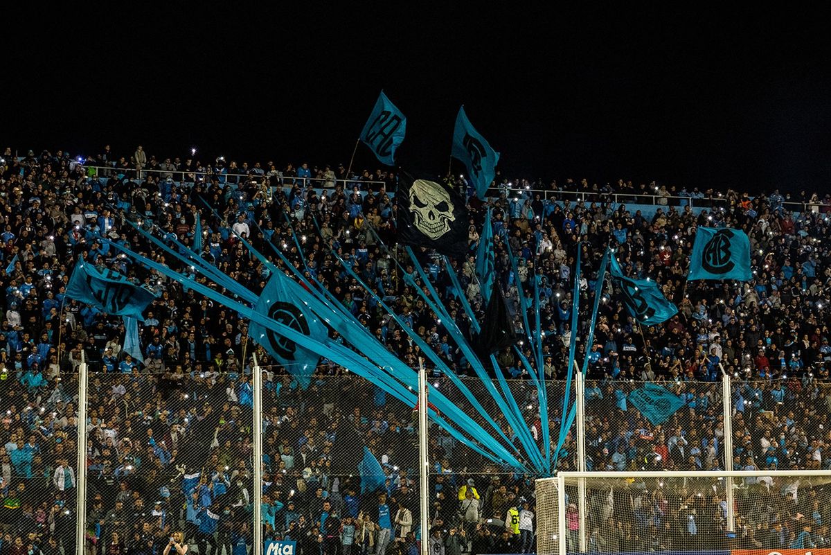 Unos 15.000 hinchas de Belgrano viajan a Santa Fe a alentar al Pirata en la Copa Argentina