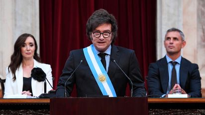 Qué significa vetar una ley: el conflicto entre Javier Milei y el Senado por las tres leyes aprobadas