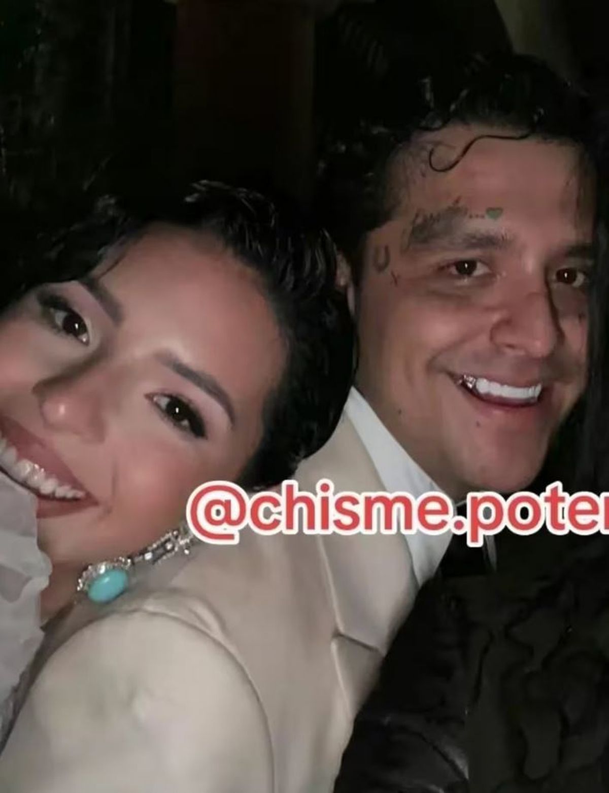 Christian Nodal y Ángela Aguilar, felizmente casados. Christian Nodal y Ángela Aguilar, felizmente casados.