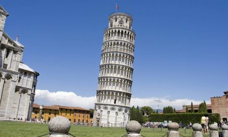 ¿Es la de Pisa la torre más inclinada? ¿Es la de Pisa la torre más inclinada?